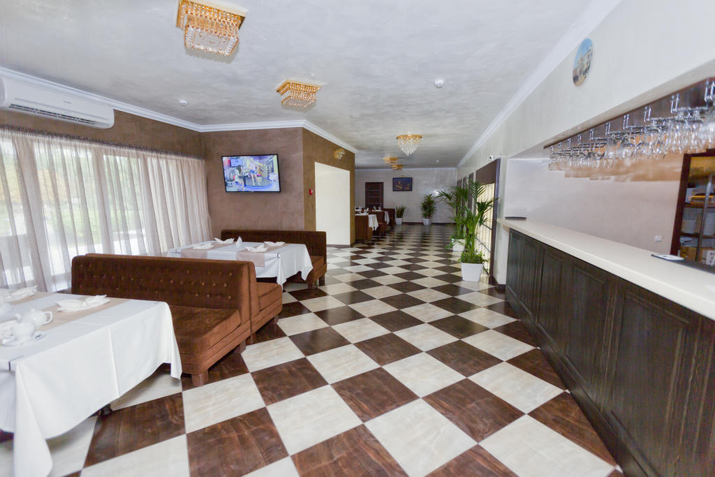 Grand Sport Hotel Brovary Dış mekan fotoğraf