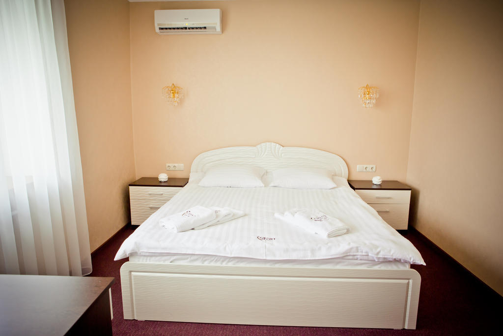 Grand Sport Hotel Brovary Oda fotoğraf