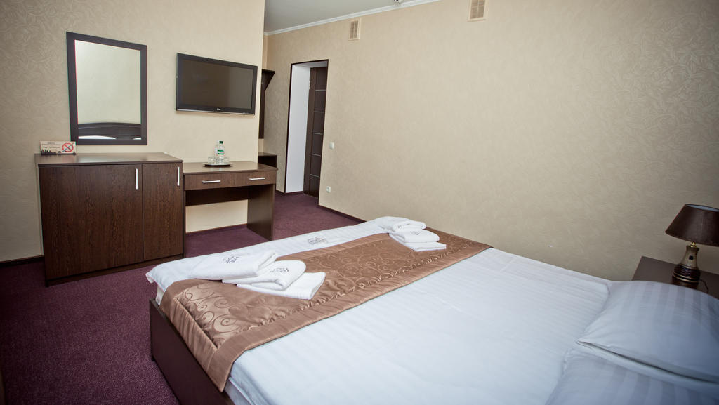 Grand Sport Hotel Brovary Oda fotoğraf