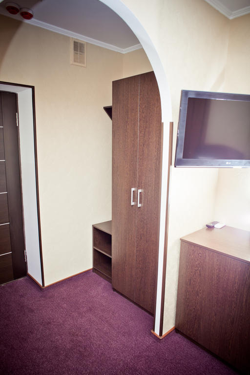 Grand Sport Hotel Brovary Oda fotoğraf