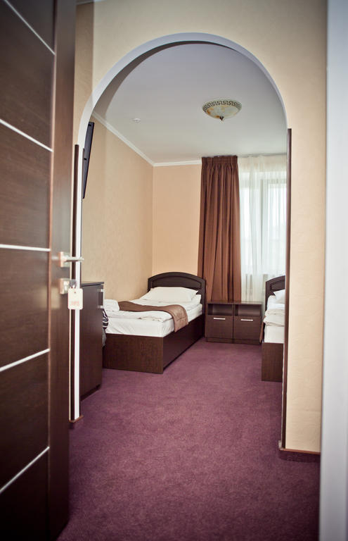 Grand Sport Hotel Brovary Oda fotoğraf