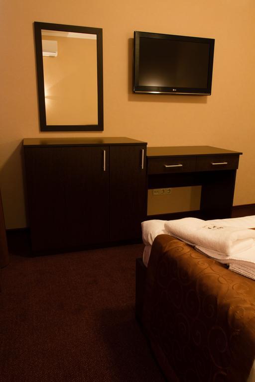 Grand Sport Hotel Brovary Oda fotoğraf