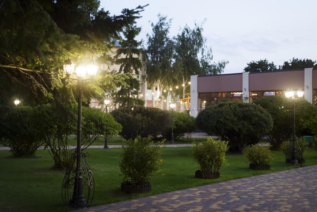Grand Sport Hotel Brovary Dış mekan fotoğraf