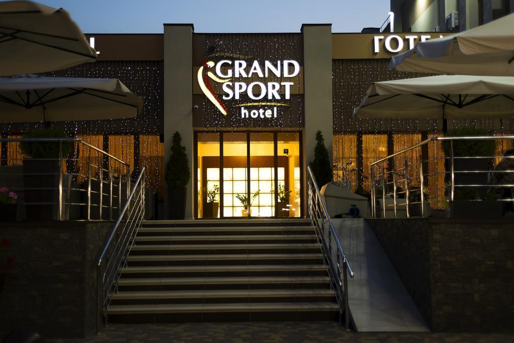 Grand Sport Hotel Brovary Dış mekan fotoğraf